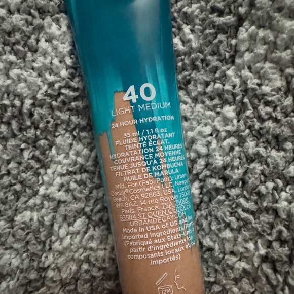 BNIB Urban Decay foundation - Picture 3 of 3